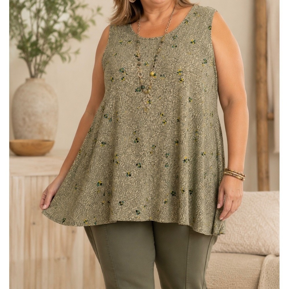 Logo Layers Women 2X Green Floral Sleeveless Tunic Tank Top A-Line Relaxed Fit